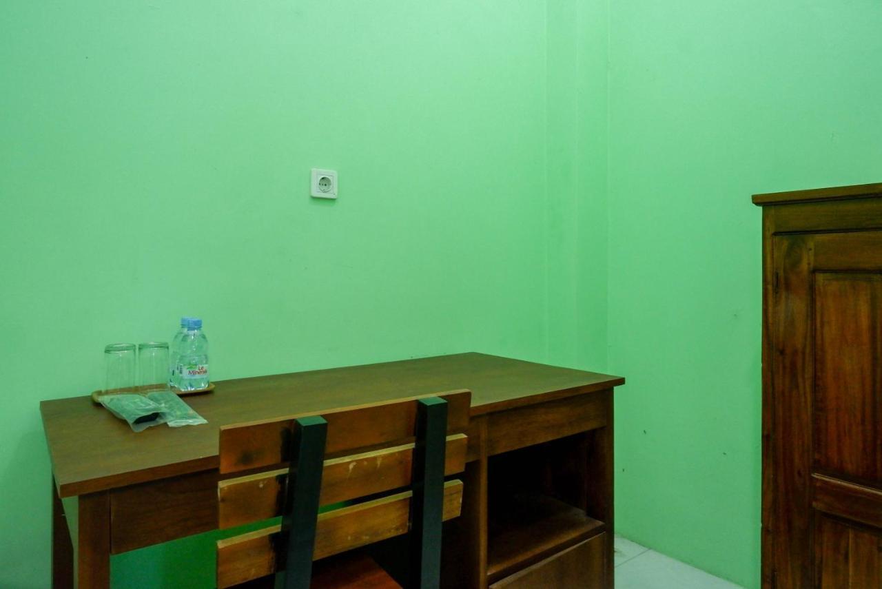Reddoorz Syariah Near Monumen Jogja Kembali Hotel Kejayan Екстериор снимка