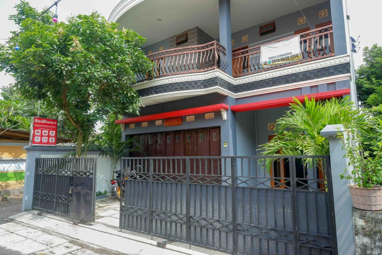 Reddoorz Syariah Near Monumen Jogja Kembali Hotel Kejayan Екстериор снимка